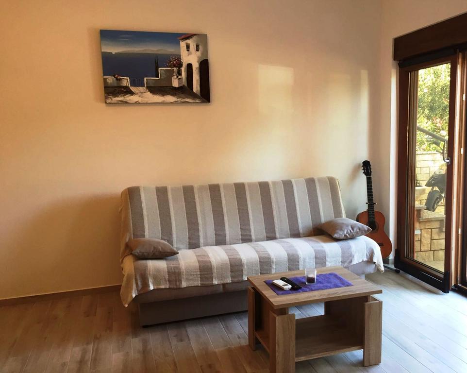 Goga Mare Apartment Ровинь Экстерьер фото