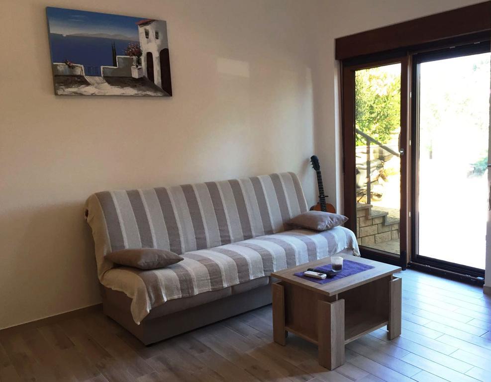 Goga Mare Apartment Ровинь Экстерьер фото