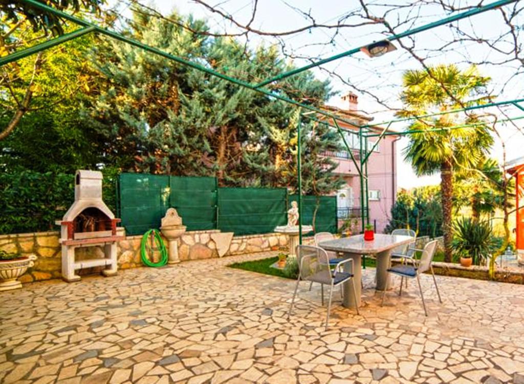 Goga Mare Apartment Ровинь Экстерьер фото